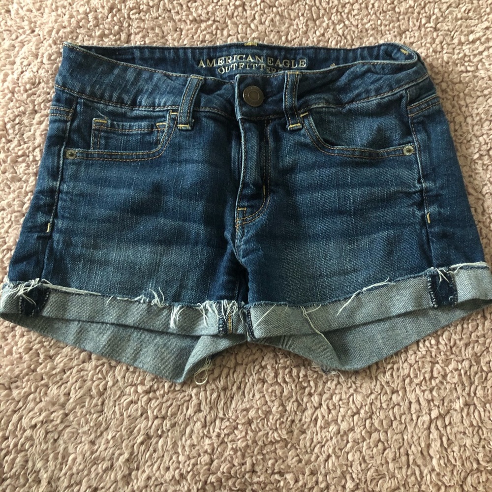 Basic denim shorts